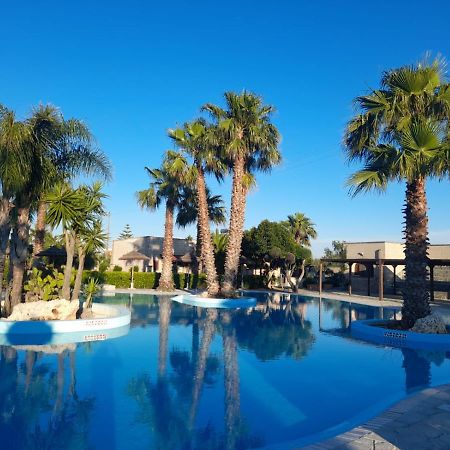 Oasi Del Visir Resort San Vito dei Normanni Esterno foto