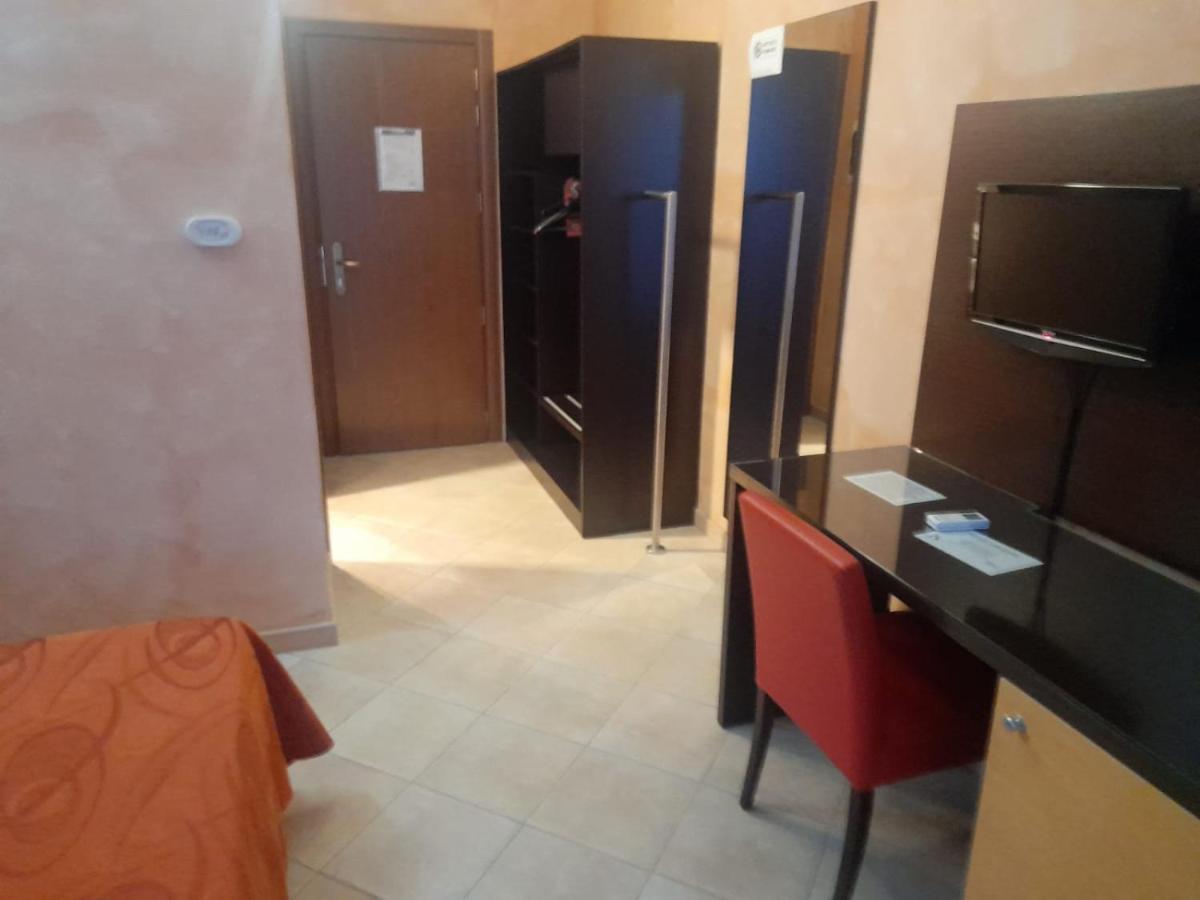 Oasi Del Visir Resort San Vito dei Normanni Esterno foto