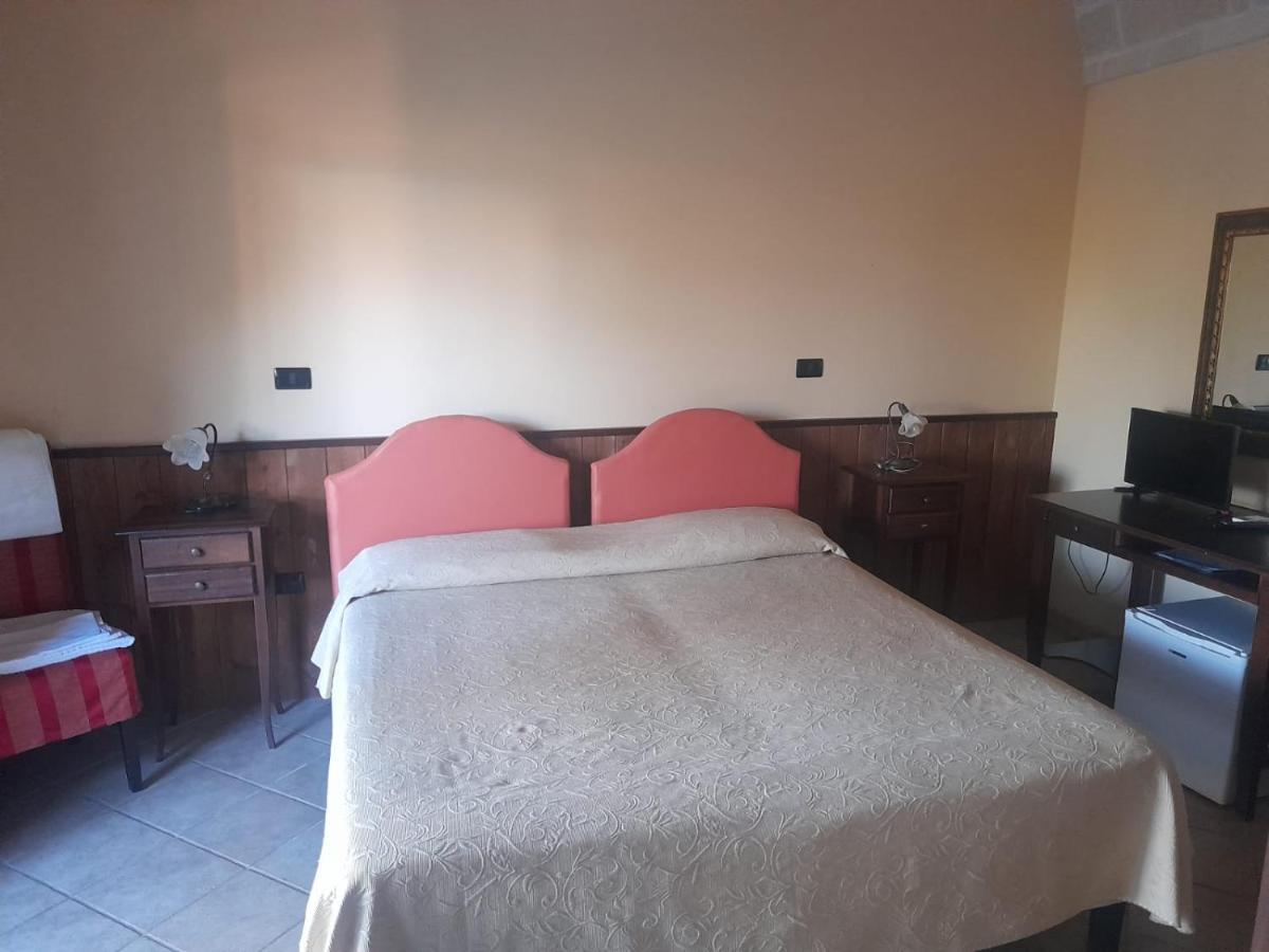 Oasi Del Visir Resort San Vito dei Normanni Esterno foto
