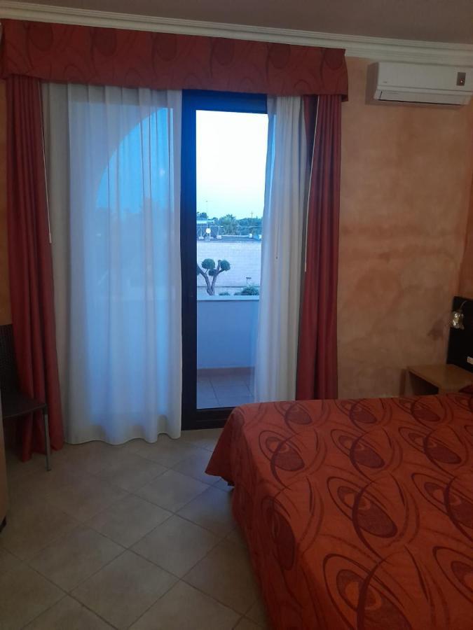 Oasi Del Visir Resort San Vito dei Normanni Esterno foto