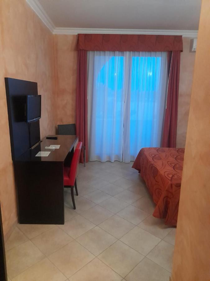 Oasi Del Visir Resort San Vito dei Normanni Esterno foto